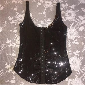 Xs black sequence top